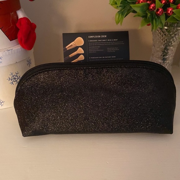 MORPHE - Complexion Crew - Picture 3 of 9